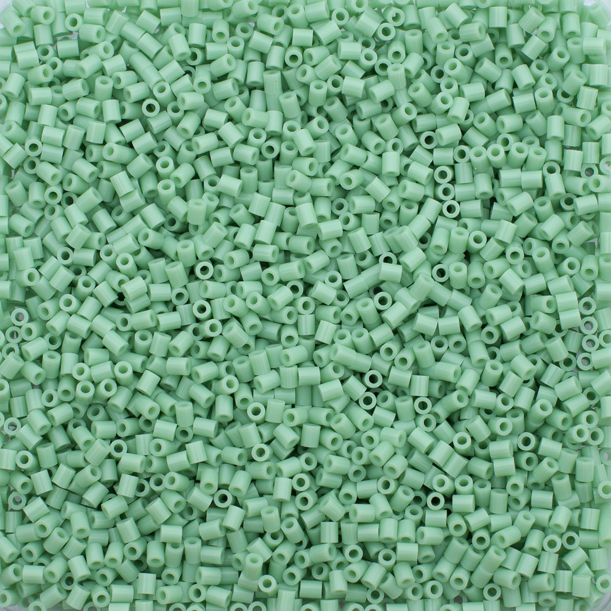 2000 Artkal® MINI C hart 2,6 mm - C120 CELADON GREEN