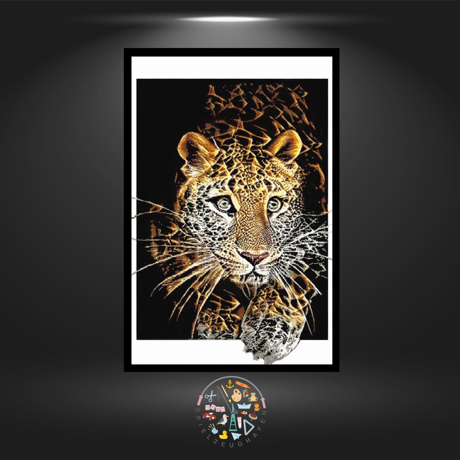 'Leopardin Aziza' - Strass / Rhinestone von Spielzeughafen