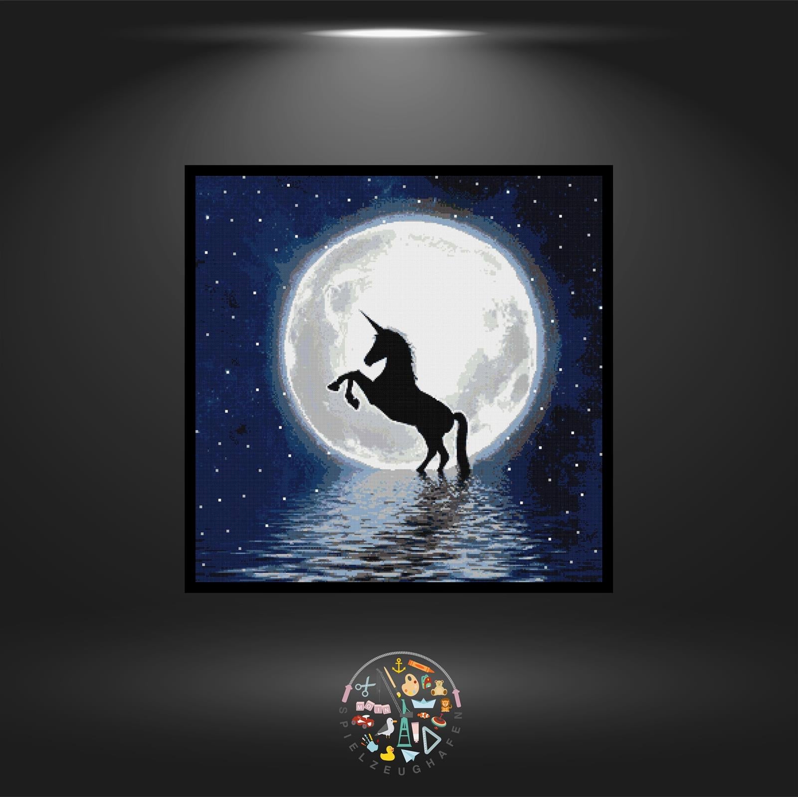 Unicorn and moon - Quadratisch + nachtleuchtend / night glow von Spielzeughafen